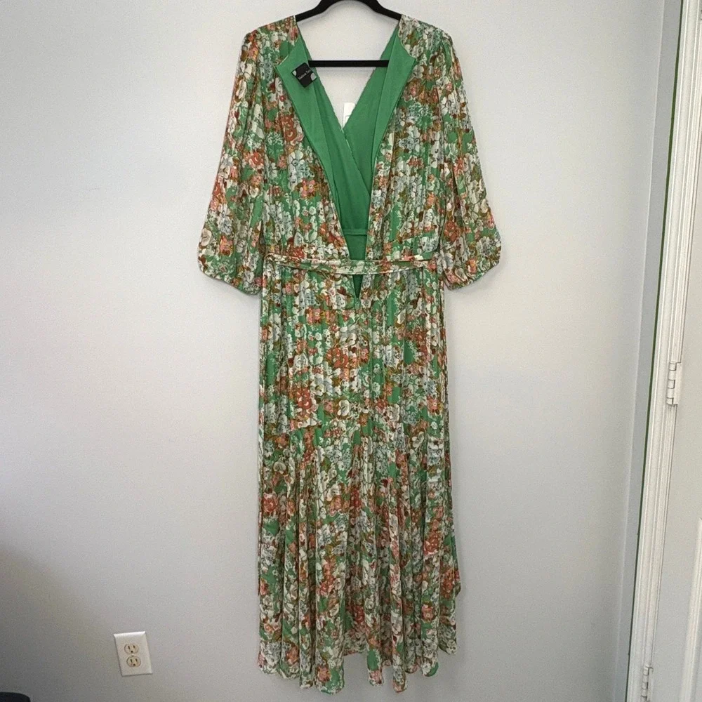 Maison Tara Green Floral Pleated Maxi Dress‎ V-Neck 3/4 Puff Sleeve Belted